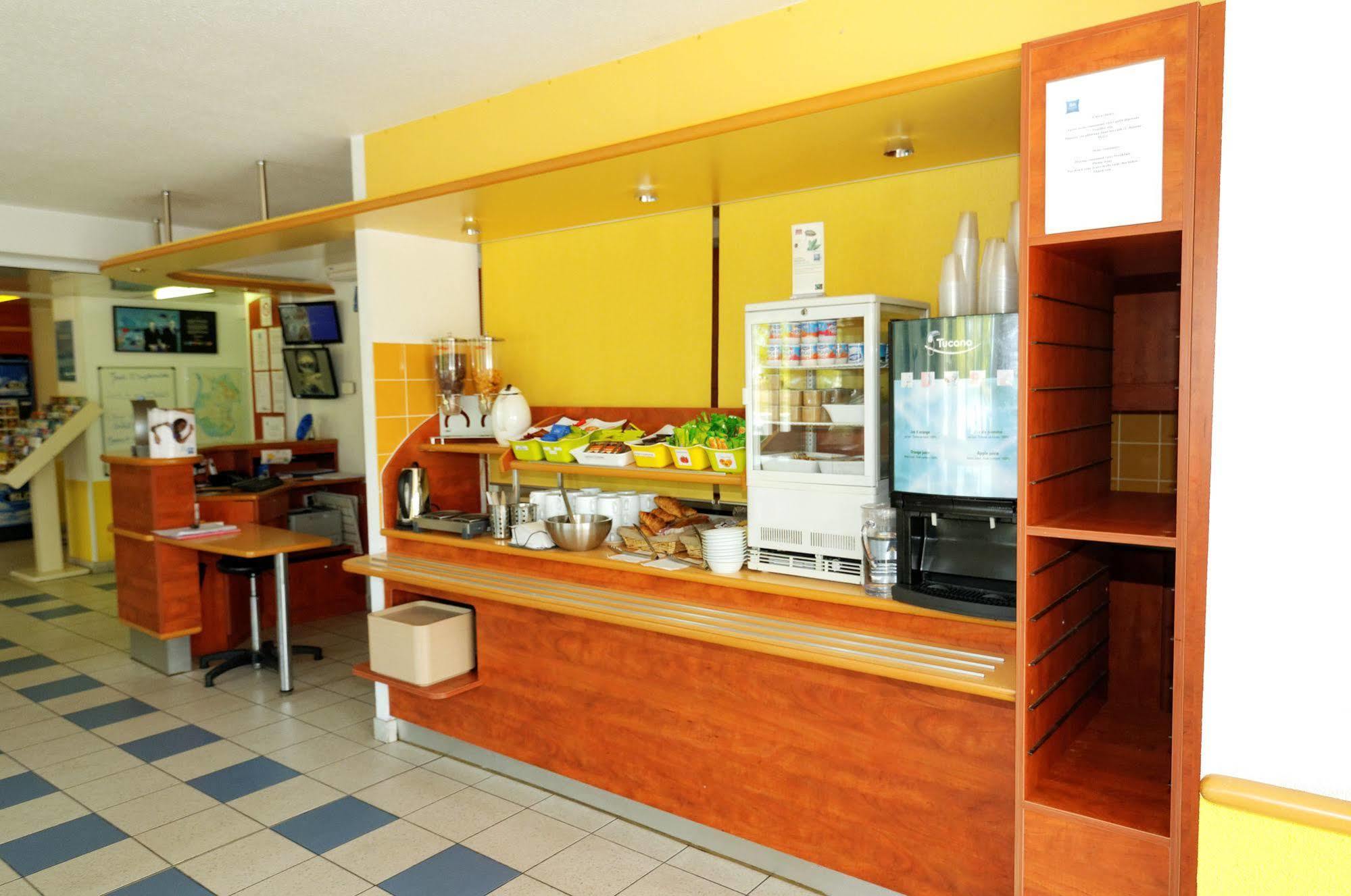 Ibis Budget Rochefort Exterior foto