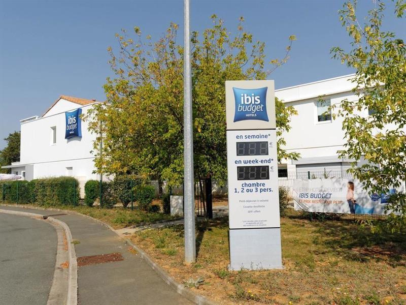 Ibis Budget Rochefort Exterior foto